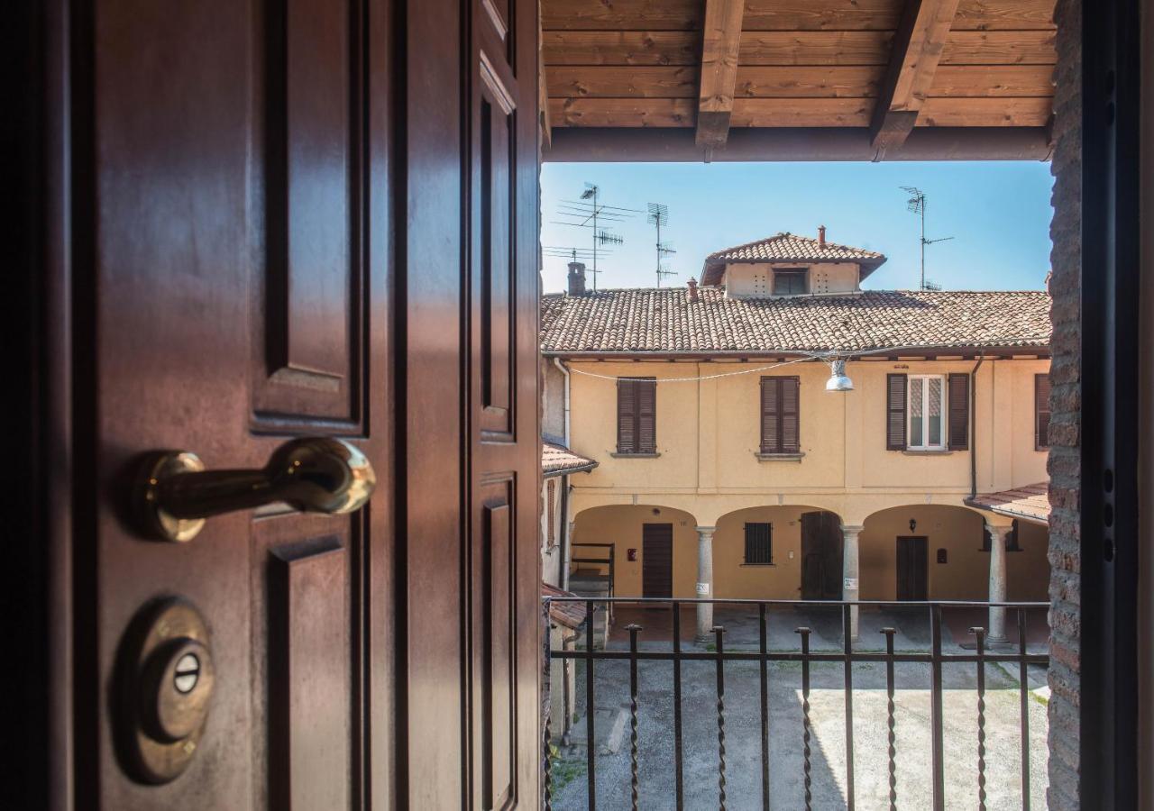 B&B La Corte And Home Restaurant - Free Parking - 10 Minutes To The Lake And Centre Como Dış mekan fotoğraf