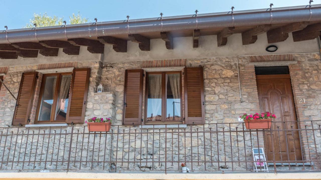 B&B La Corte And Home Restaurant - Free Parking - 10 Minutes To The Lake And Centre Como Dış mekan fotoğraf