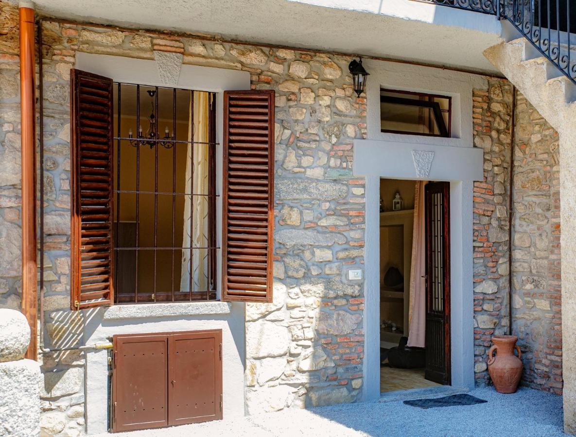 B&B La Corte And Home Restaurant - Free Parking - 10 Minutes To The Lake And Centre Como Dış mekan fotoğraf