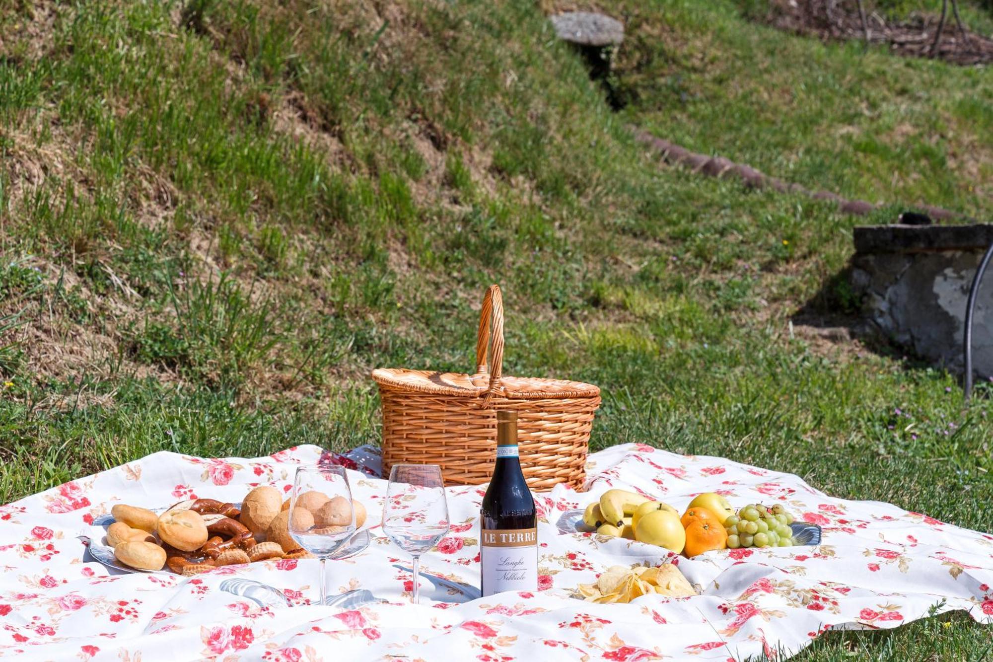 B&B La Corte And Home Restaurant - Free Parking - 10 Minutes To The Lake And Centre Como Dış mekan fotoğraf