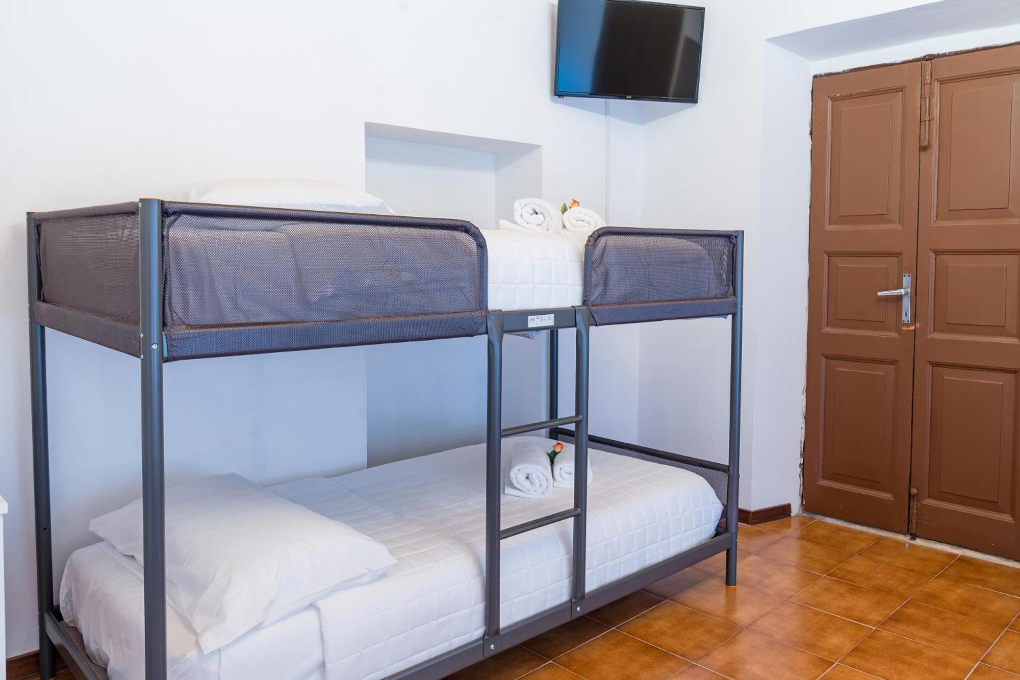 B&B La Corte And Home Restaurant - Free Parking - 10 Minutes To The Lake And Centre Como Dış mekan fotoğraf