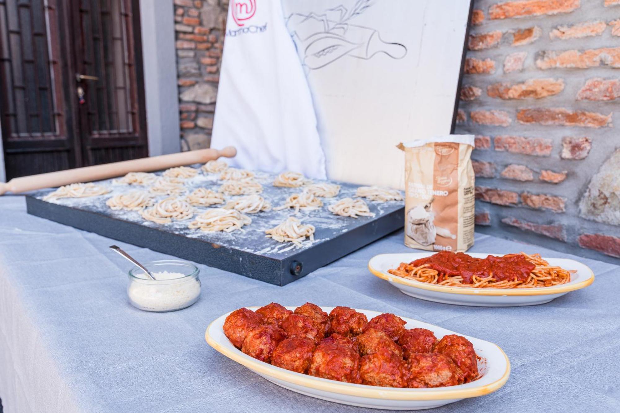 B&B La Corte And Home Restaurant - Free Parking - 10 Minutes To The Lake And Centre Como Dış mekan fotoğraf