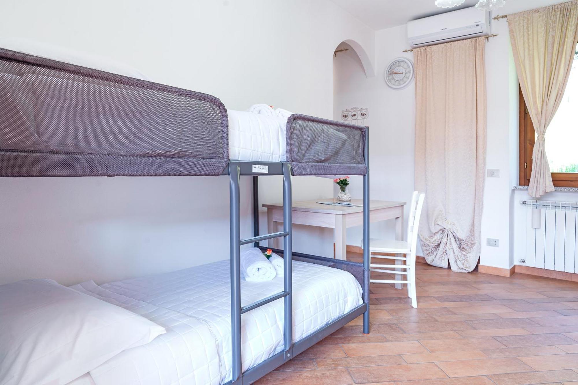 B&B La Corte And Home Restaurant - Free Parking - 10 Minutes To The Lake And Centre Como Dış mekan fotoğraf