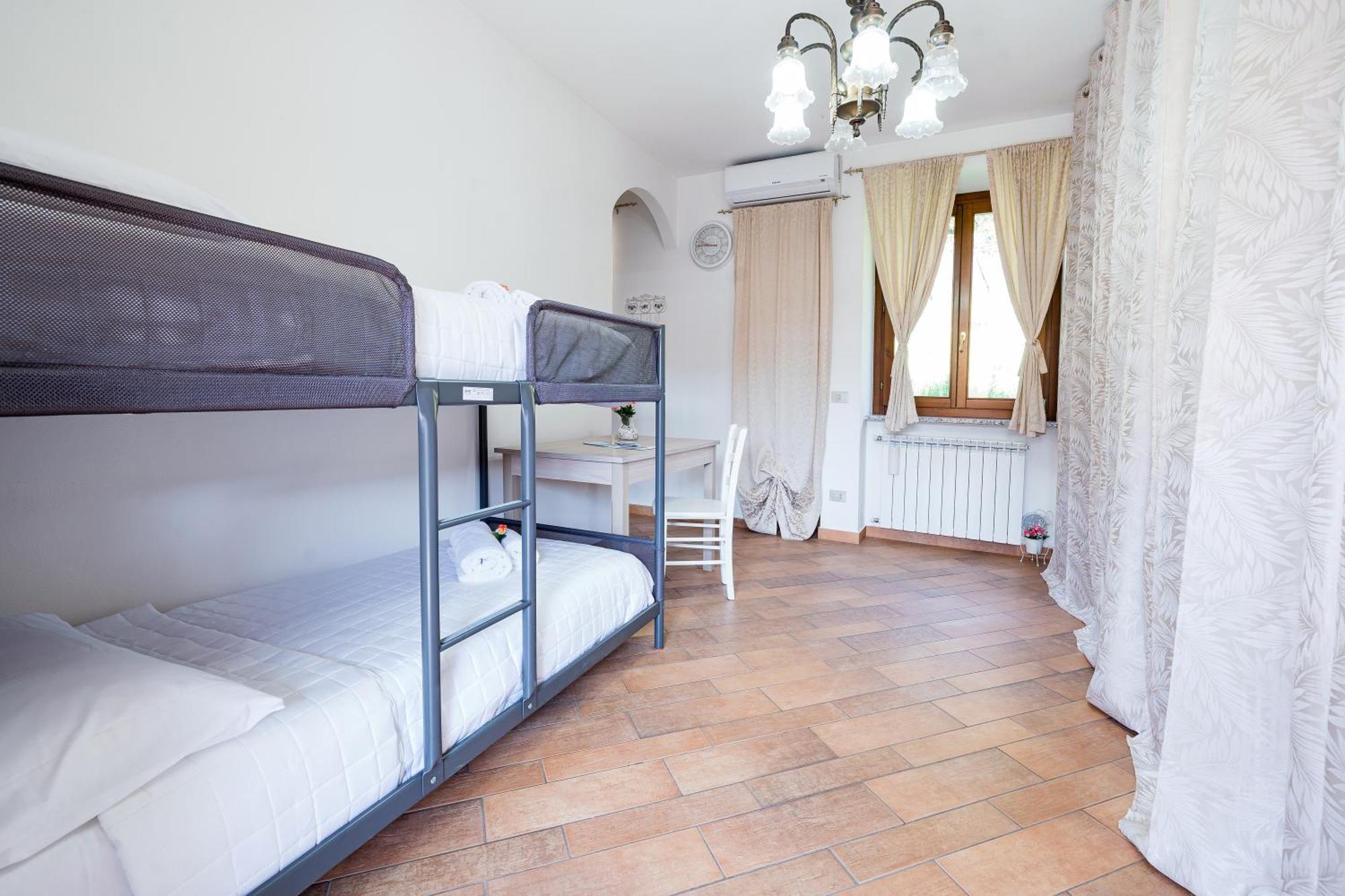 B&B La Corte And Home Restaurant - Free Parking - 10 Minutes To The Lake And Centre Como Dış mekan fotoğraf