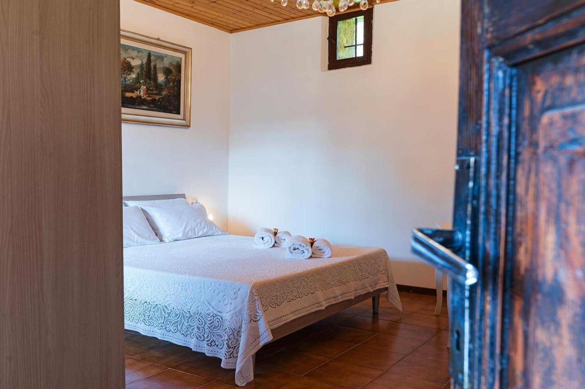 B&B La Corte And Home Restaurant - Free Parking - 10 Minutes To The Lake And Centre Como Dış mekan fotoğraf
